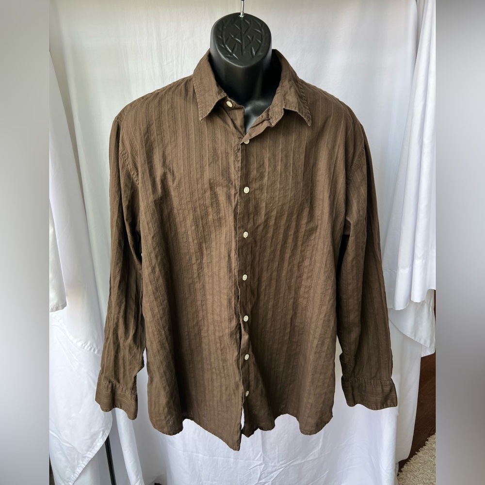 Old Navy brown button down. Good condition.